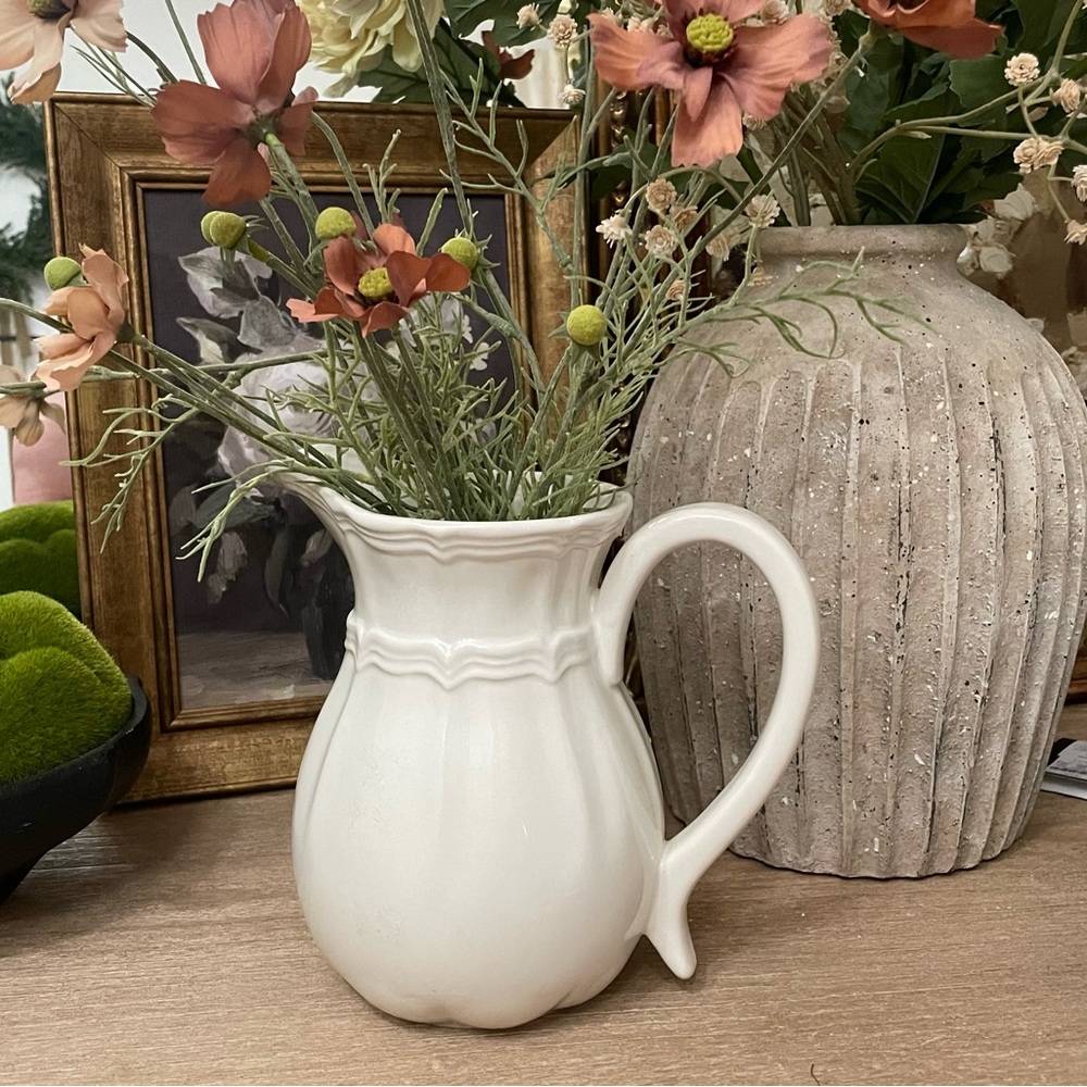 Mikasa French Countryside 47 Oz Pitcher